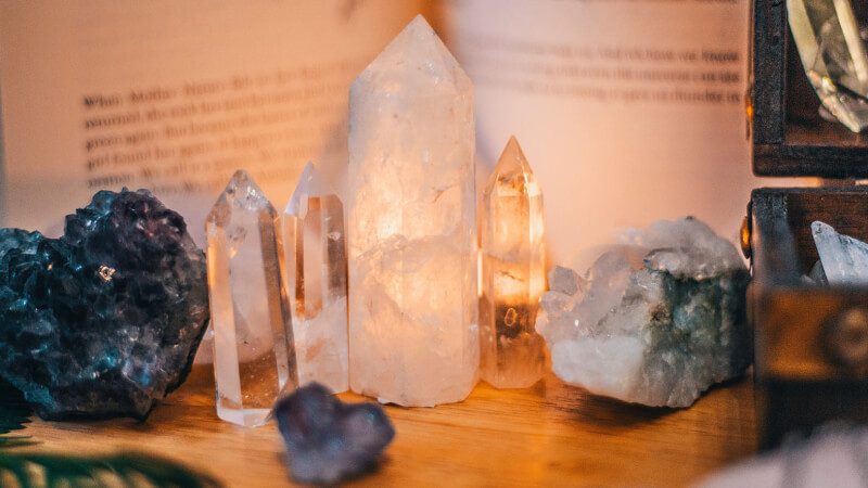 Thanh tẩy đá phong thủy bằng tinh thể khác