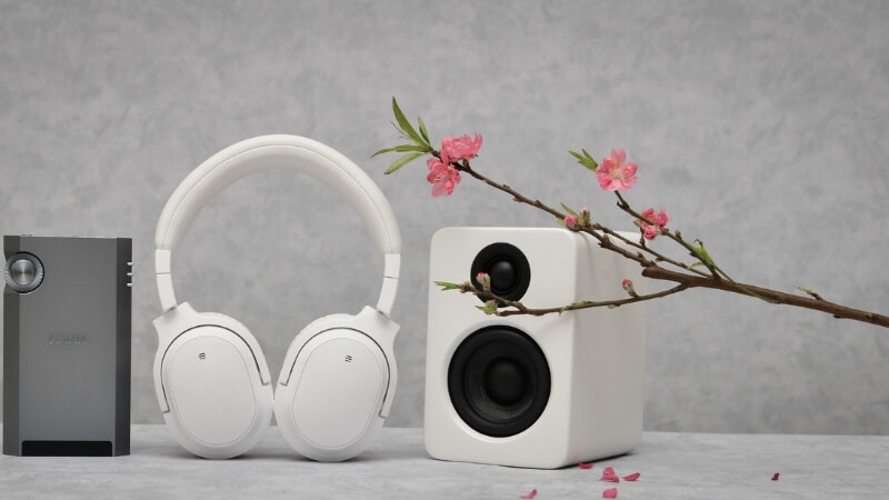 Tai nghe không dây chống ồn