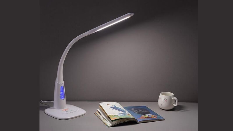 Đèn bàn thông minh chống cận