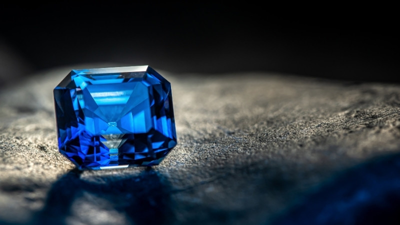Sapphire xanh dương phù hợp cho Trường Lưu Thủy Sapphire xanh dương phù hợp cho Trường Lưu Thủy