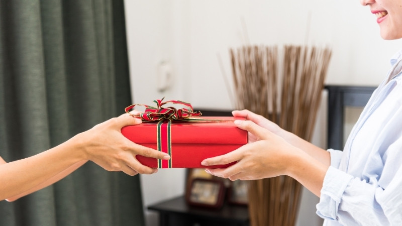 Ưu tiên sự tinh tế, thiết thực và cách trao tặng chân thành Ưu tiên sự tinh tế, thiết thực và cách trao tặng chân thành