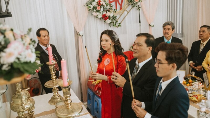 Bài phát biểu trong lễ rước dâu của gia đình nhà gái Bài phát biểu trong lễ rước dâu của gia đình nhà gái