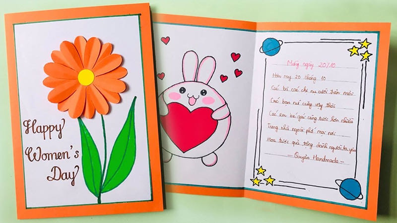 Ngoài thư, nên tặng kèm quà gì cho mẹ?