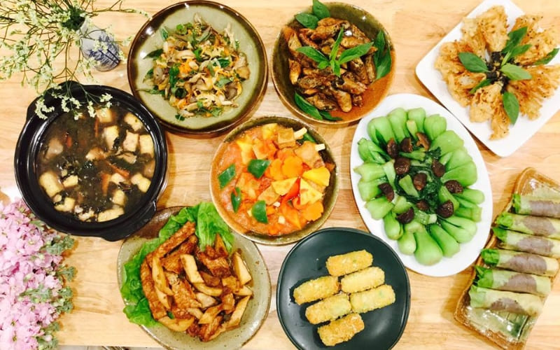 Thực đơn chay cung cấp đủ năng lượng, vitamin và khoáng chất.