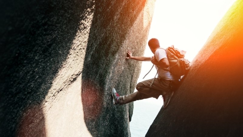 Người mệnh Thiên Thượng Hỏa thường thẳng thắn, nhiệt huyết, sống có lý tưởng