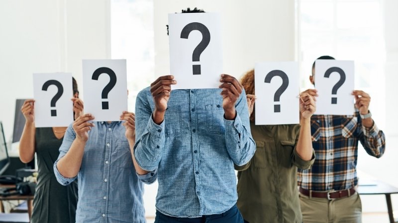 Ai hoặc cái gì là trọng tâm của bức ảnh? Ai hoặc cái gì là trọng tâm của bức ảnh?