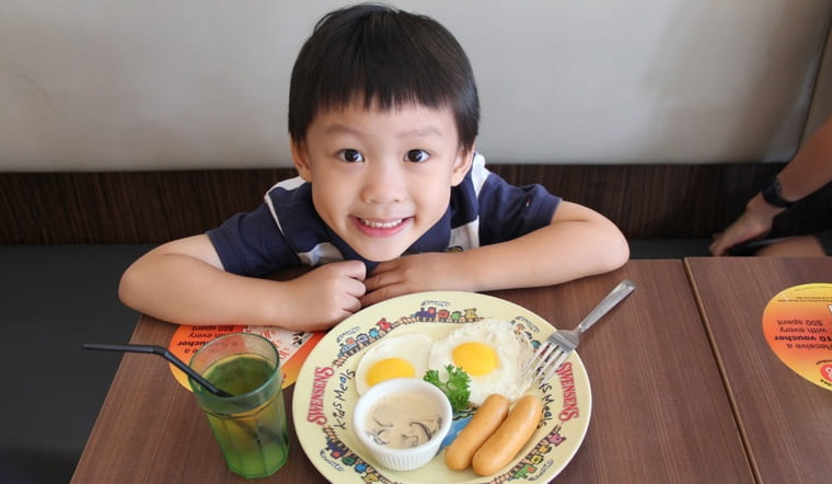 Bữa sáng dinh dưỡng cho trẻ tiểu học: 20+ món ngon, dễ làm cho bé