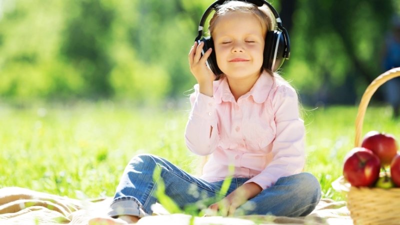 Hiệu ứng mô phỏng âm thanh từ môi trường như mưa, gió, sóng biển hoặc tiếng chim Hiệu ứng mô phỏng âm thanh từ môi trường như mưa, gió, sóng biển hoặc tiếng chim