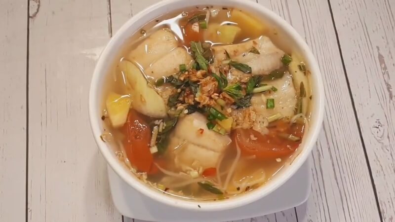 Canh chua khô ức mỡ cá dứa Canh chua khô ức mỡ cá dứa