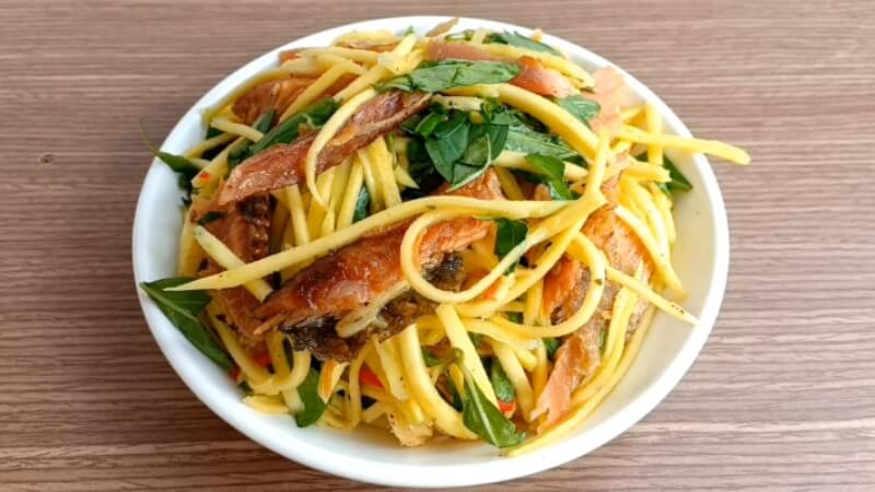 Gỏi xoài khô ức cá dứa Gỏi xoài khô ức cá dứa