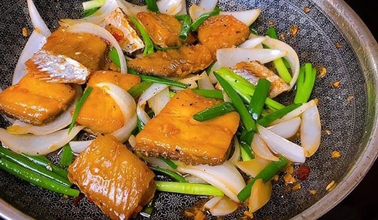 Khô ức mỡ cá dứa là gì? Cách làm và 5 món ngon khó cưỡng