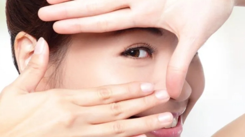 Tướng mắt ảnh hưởng đến tướng lông mày chữ bát Tướng mắt ảnh hưởng đến tướng lông mày chữ bát