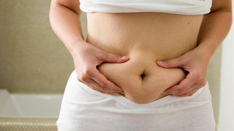 Bụng dưới to do nhiều nguyên nhân, đặc biệt là ở dân văn phòng và người ít vận động