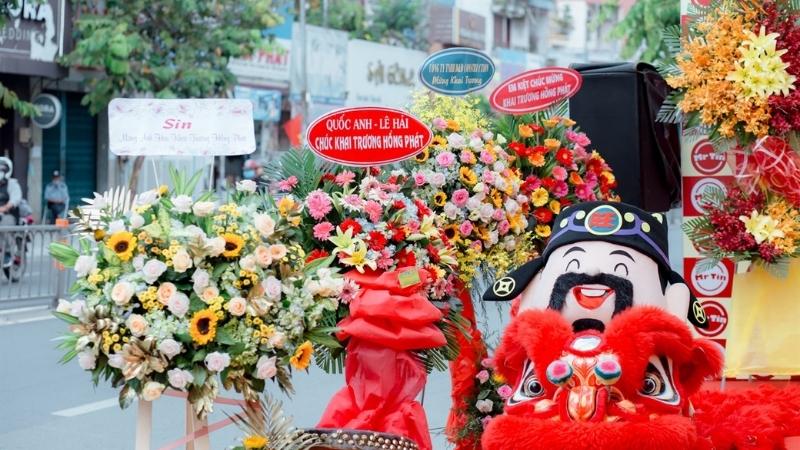 Chuẩn bị không gian sạch sẽ, trang trí, nghi lễ, ưu đãi khách và tổ chức suôn sẻ Chuẩn bị không gian sạch sẽ, trang trí, nghi lễ, ưu đãi khách và tổ chức suôn sẻ