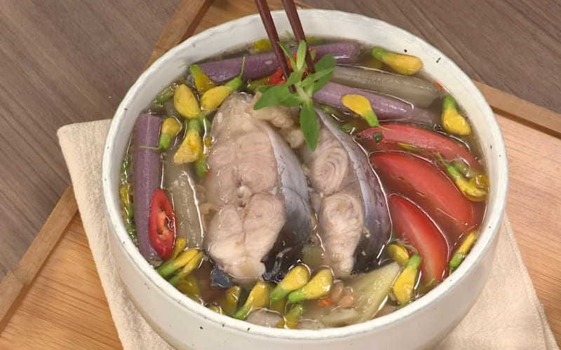 Chỉ sau vài bước chế biến, bạn đã có ngay tô canh súng cá dứa thơm ngon Chỉ sau vài bước chế biến, bạn đã có ngay tô canh súng cá dứa thơm ngon