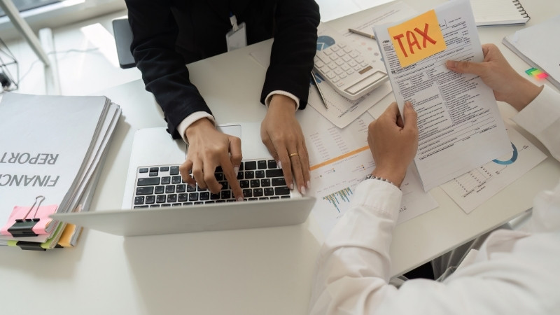 Cách 4: Tra cứu trực tiếp tại Cơ quan Thuế Cách 4: Tra cứu trực tiếp tại Cơ quan Thuế