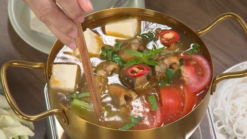 Lẩu lươn kèo nèo vị Thái Lẩu lươn kèo nèo vị Thái