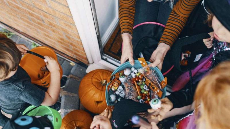 Trick-or-treat Trick-or-treat
