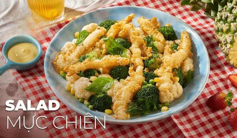 Công thức làm salad mực chiên giòn rụm, lạ miệng cho bữa ăn gia đình