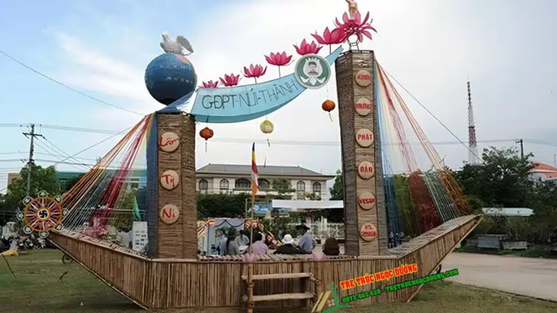 Mẫu 3 chủ đề người lái đò Mẫu 3 chủ đề người lái đò