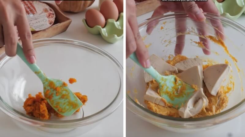 Cho vào tô một lượng vừa phải bí đỏ và đánh đều cùng bơ nhạt Cho vào tô một lượng vừa phải bí đỏ và đánh đều cùng bơ nhạt