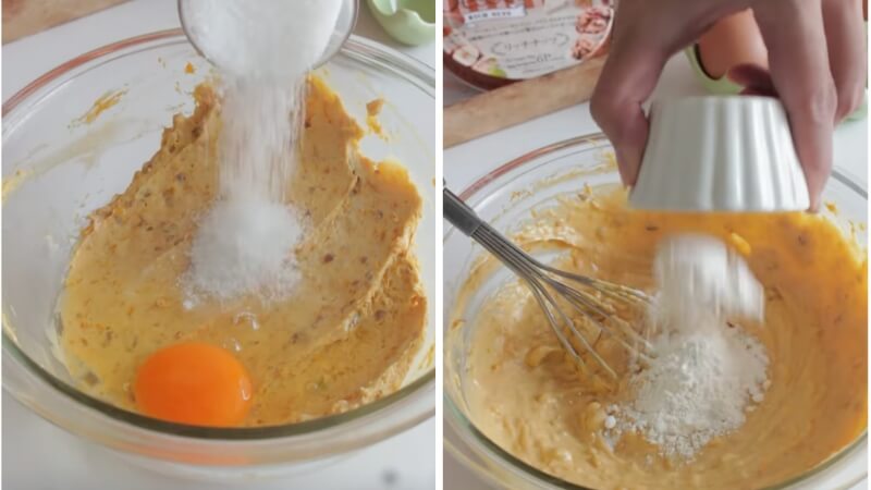 Cho trứng vào cùng hỗn hợp và đánh đều Cho trứng vào cùng hỗn hợp và đánh đều