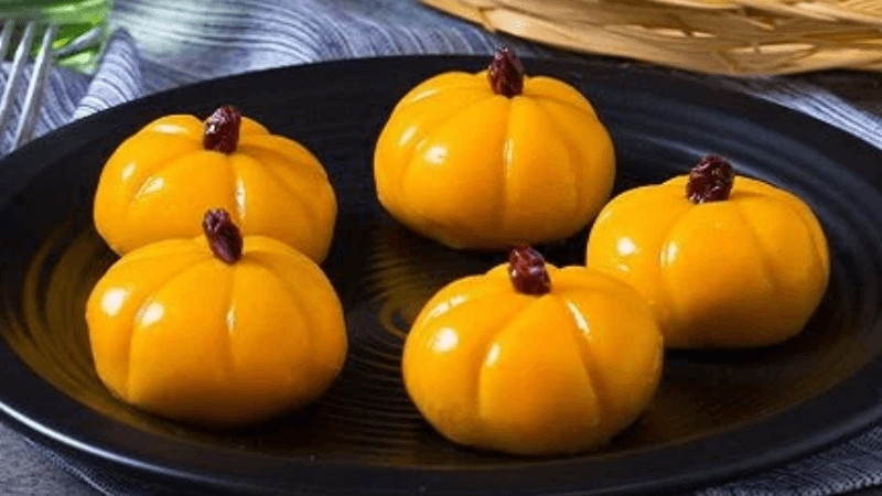 Món bánh thường được thưởng thức ngay khi còn nóng Món bánh thường được thưởng thức ngay khi còn nóng