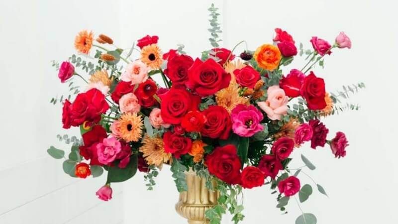 Hình ảnh bó hoa 20/11 sang trọng, thích hợp tặng cô giáo.