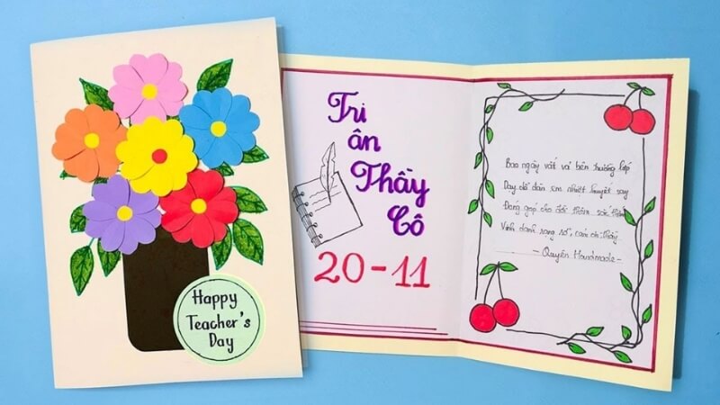 Hình minh họa hoa vẽ tay tinh tế, đậm chất học trò.