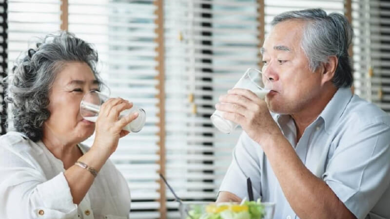 Những lưu ý khi người già uống sữa tiểu đường Những lưu ý khi người già uống sữa tiểu đường