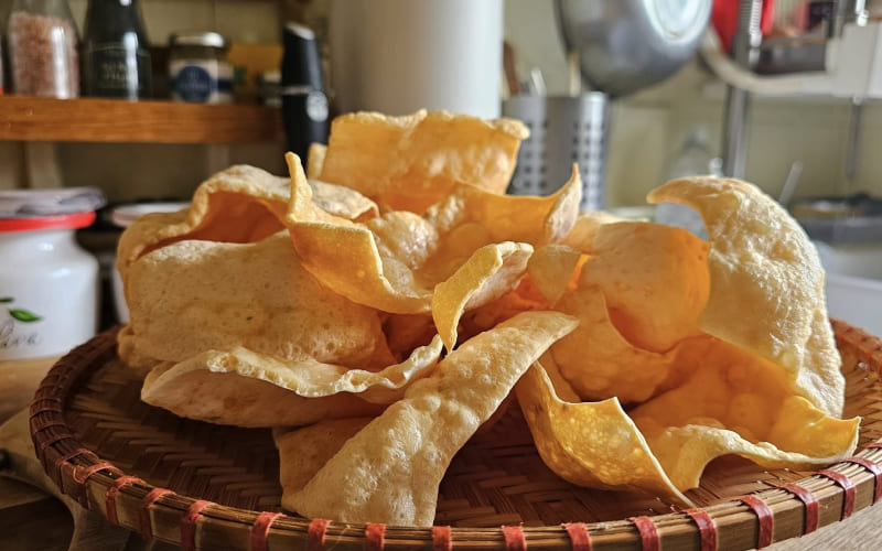 Bánh phồng tôm Lợi Trân
