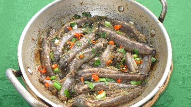 Cá bống kho tiêu Cá bống kho tiêu