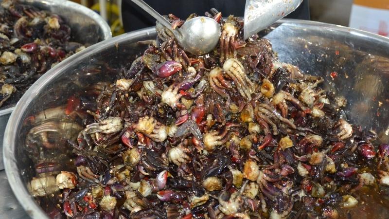 Ba khía là nguyên liệu đặc trưng của Cù Lao Dung Ba khía là nguyên liệu đặc trưng của Cù Lao Dung