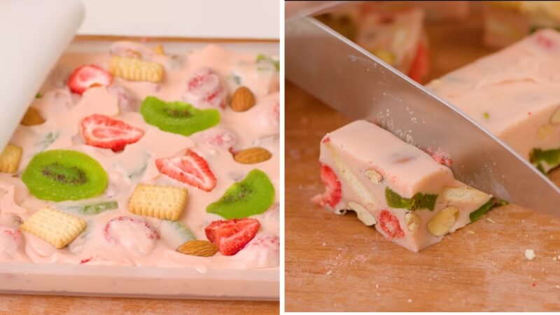 Lấy khuôn ra khỏi tủ lạnh và cắt thành từng miếng nhỏ Lấy khuôn ra khỏi tủ lạnh và cắt thành từng miếng nhỏ