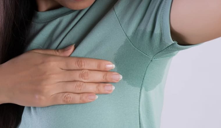 10 cách khử mùi hôi nách trên áo triệt để, giữ áo luôn thơm mới