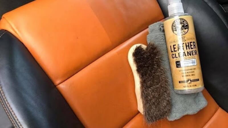 Chai xịt vệ sinh nội thất ô tô Chemical Guys