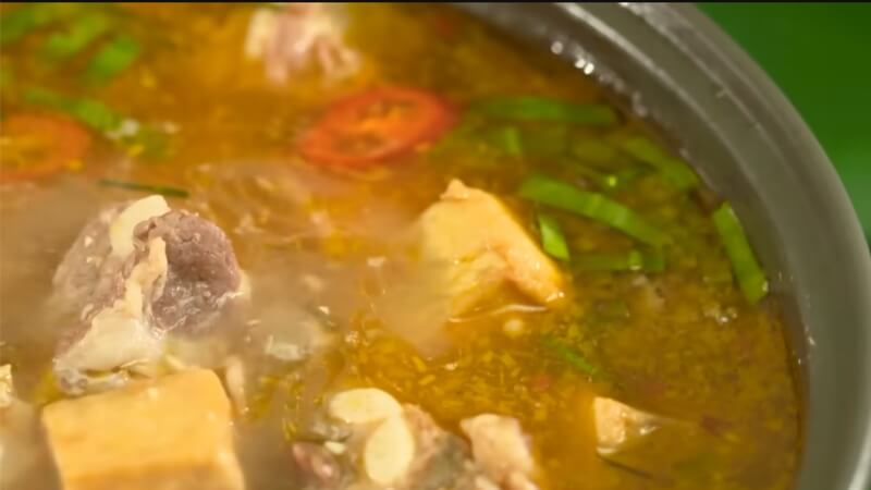 Thưởng thức món lẩu sườn cọng Thưởng thức món lẩu sườn cọng