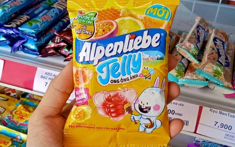 Kẹo dẻo Alpenliebe Jelly vị mật ong hòa quyện vị trái cây chua ngọt, dẻo mềm hấp dẫn Kẹo dẻo Alpenliebe Jelly vị mật ong hòa quyện vị trái cây chua ngọt, dẻo mềm hấp dẫn