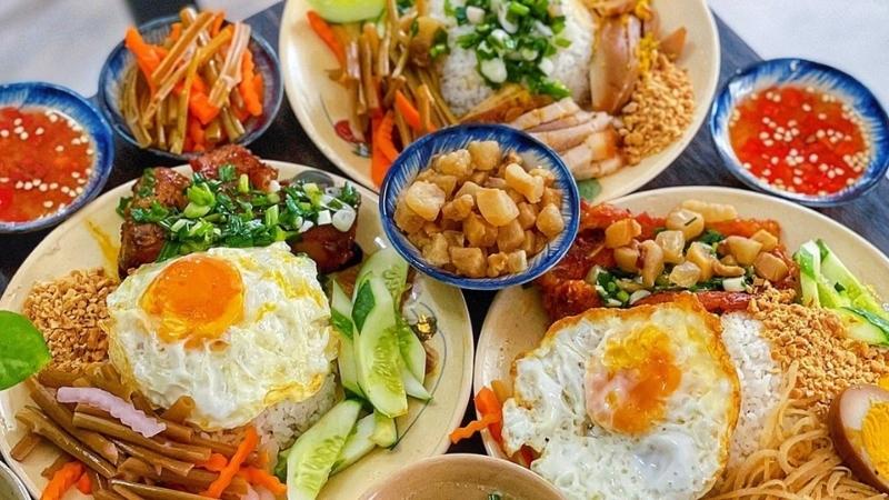 Cơm Tấm Long Xuyên - Cô Ba Chề Cơm Tấm Long Xuyên - Cô Ba Chề