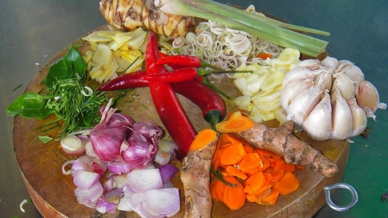 Có thể giảm riềng, tăng sả và thêm chút đường hoặc nước mắm để hợp khẩu vị người Việt