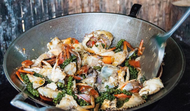 Cua chiên Kdam Chaa là gì? Cách làm món cua chiên đặc sản Campuchia