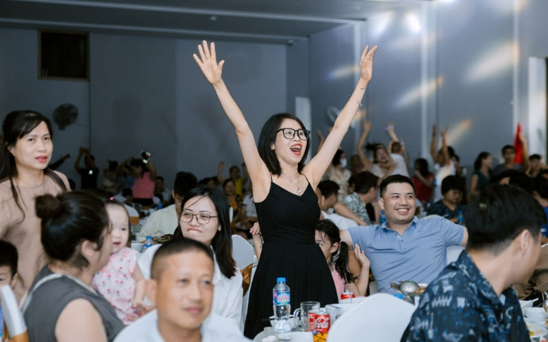 Nhân viên đánh dấu bảng khi trùng thông tin cá nhân. Nhân viên đánh dấu bảng khi trùng thông tin cá nhân.