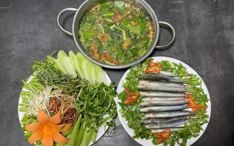 Quán mang cá tươi, nước lẩu thơm ngon ổn định.