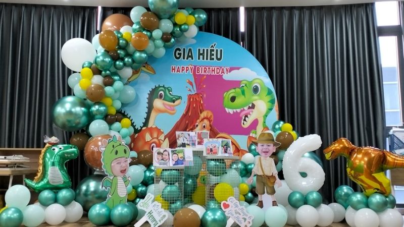 Mẫu trang trí sinh nhật chủ đề khủng long