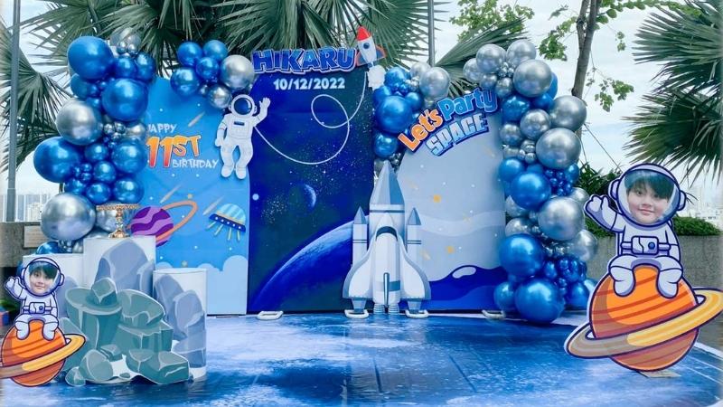 Mẫu trang trí sinh nhật chủ đề phi hành gia