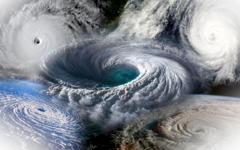 Bão là xoáy thuận nhiệt đới mạnh kèm gió dữ và mưa lớn