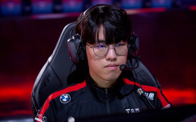 Oner kiểm soát rừng hiệu quả, dẫn dắt nhịp trận đấu cho T1