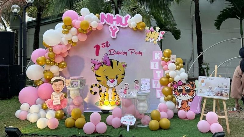 Mẫu trang trí sinh nhật bé gái dễ thương