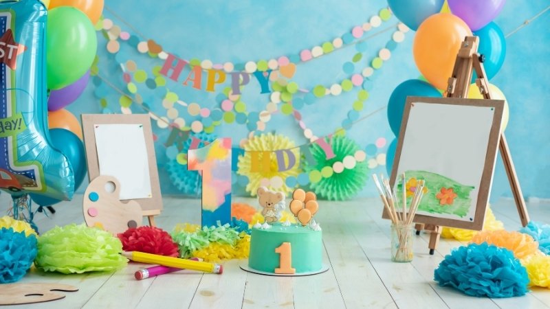 Mua phụ kiện trang trí sinh nhật giá rẻ giúp bạn tiết kiệm chi phí, tạo không gian đẹp cho bé