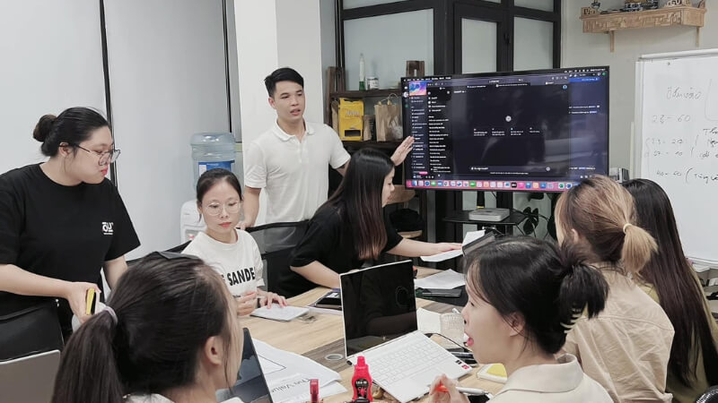 Xác định mục tiêu và tệp khách mời của buổi tiệc